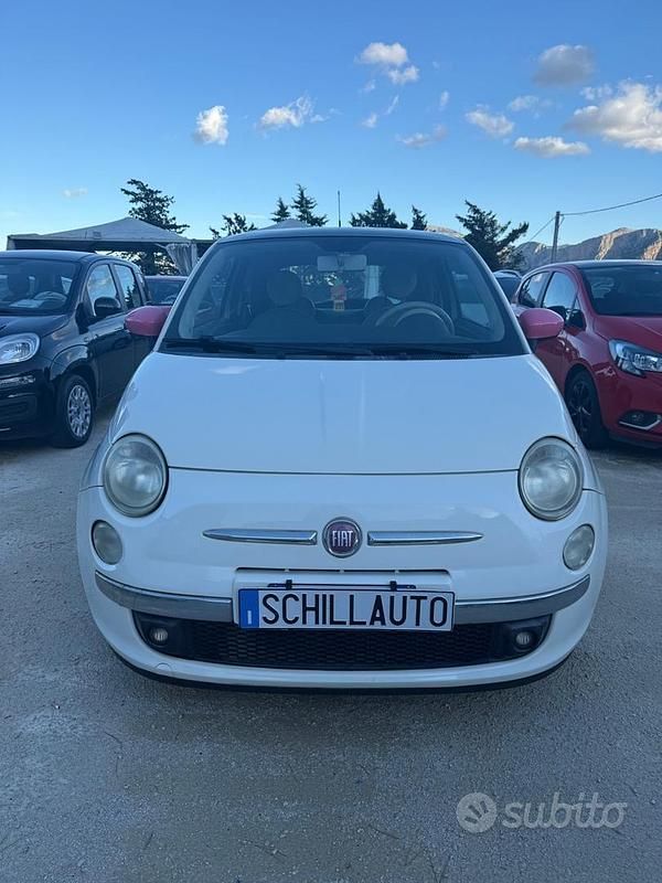 Bianco Usata 2010 Fiat 500 Lounge Tre volumi | 5999 € (Buon prezzo) - Immagine 1/4