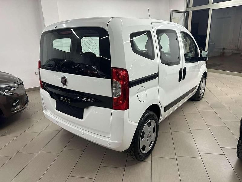 Usata Fiat Qubo Easy 95 CV (69 kW) 2021 Bianco Monovolume