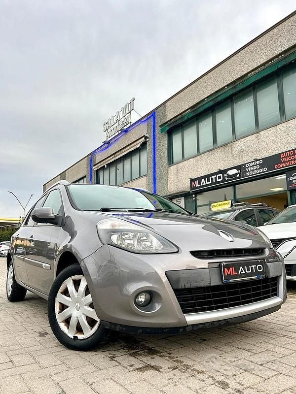 Usata Renault Clio GrandTour 105 CV (77 kW) 2012 Grigio Station wagon