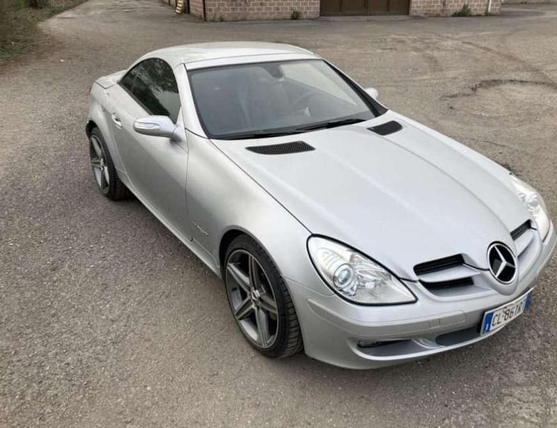 Usata Mercedes SLK200 163 CV (119 kW) 2004 Argento Cabrio