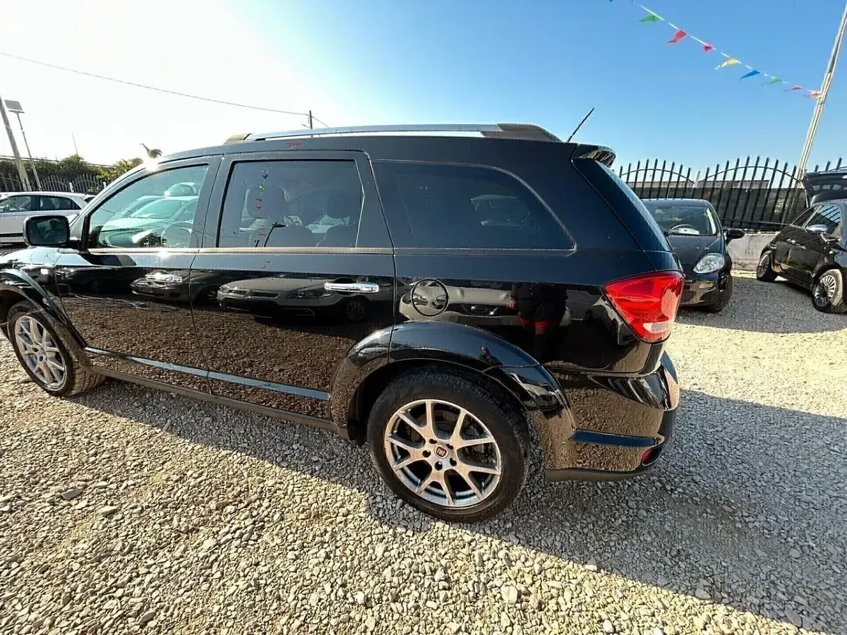 Usata Fiat Freemont Lounge 169 CV (124 kW) 2012 Nero SUV