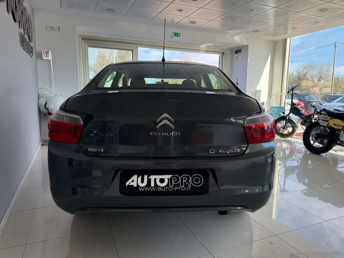Usata Citroën C-Elysee I Exclusive 99 CV (72 kW) 2016 Grigio Berlina