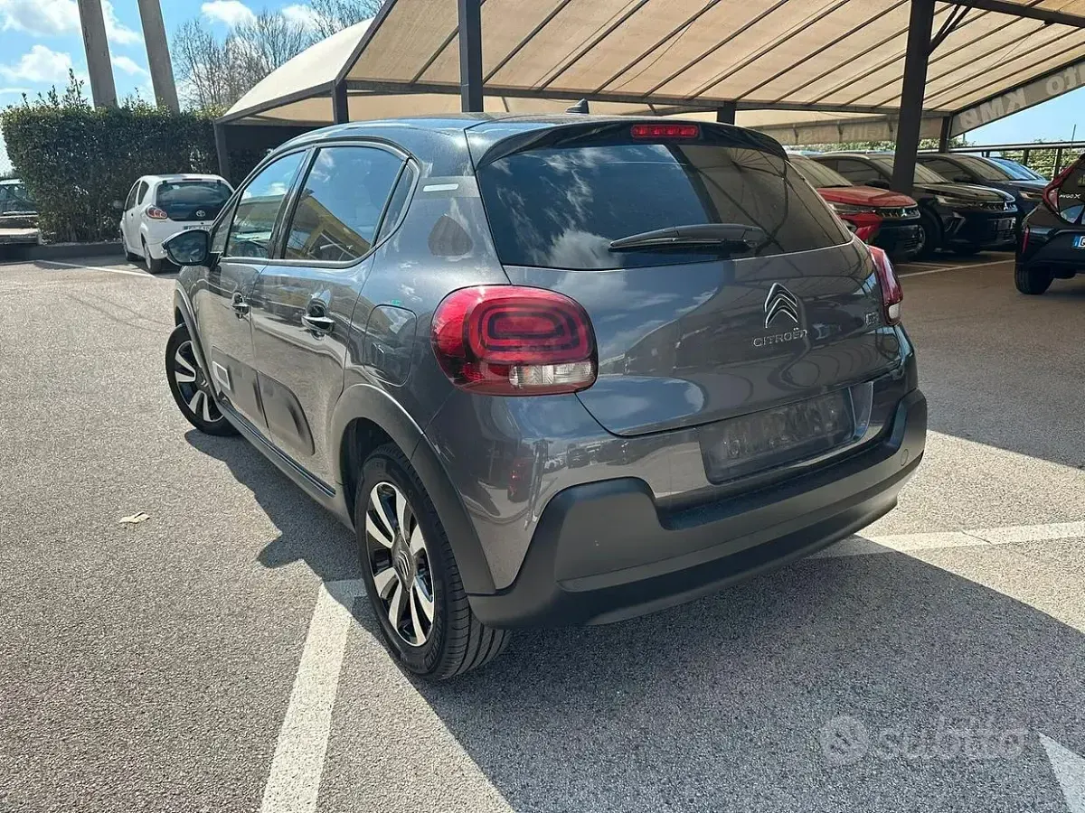 Usata Citroën C3 PureTech 110 CV (80 kW) 2024 Grigio Berlina