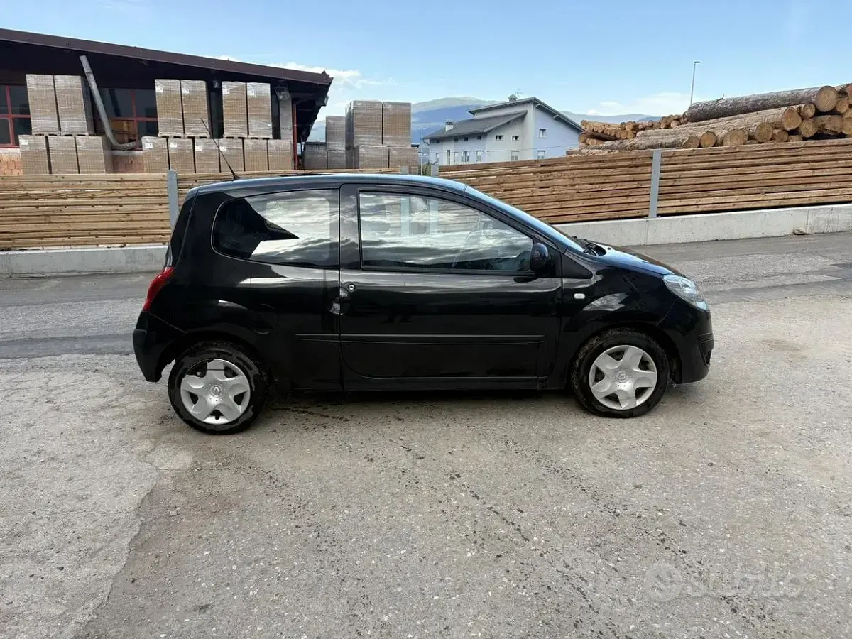 Usata Renault Twingo 58 CV (42 kW) 2007 Utilitaria