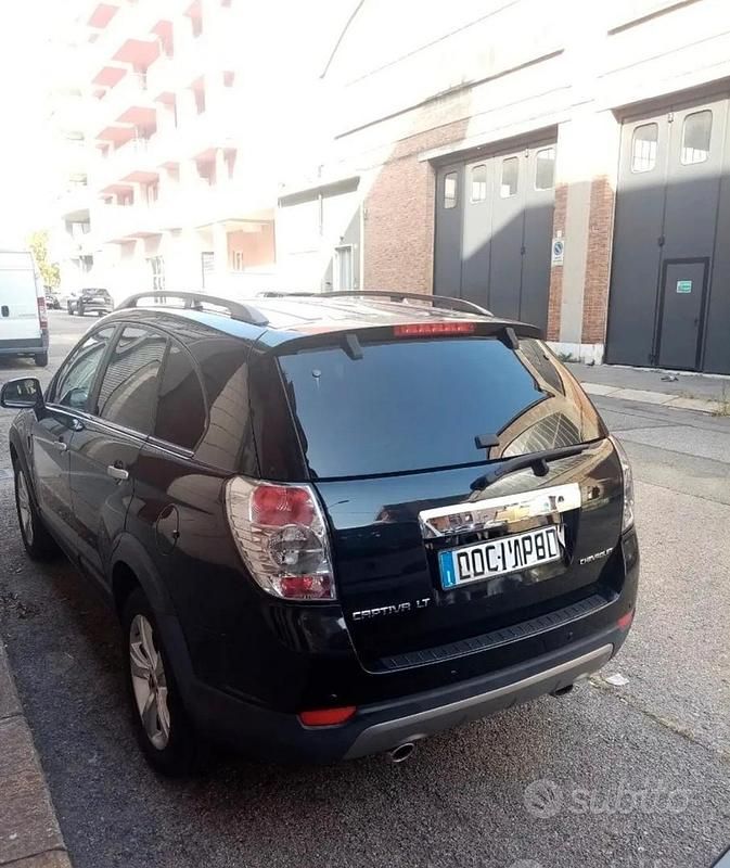 Usata Chevrolet Captiva LT 150 CV (110 kW) 2011 Nero SUV