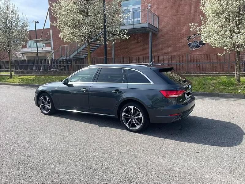Usata Audi A4 150 CV (110 kW) 2018 Grigio Station wagon