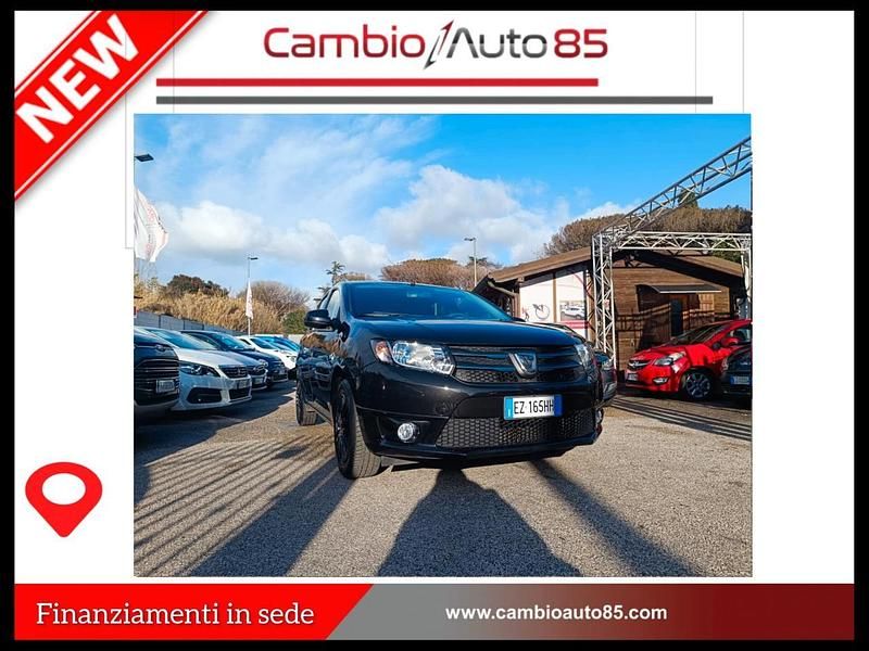 Usata Dacia Sandero Lauréate 75 CV (55 kW) 2015 Nero Berlina
