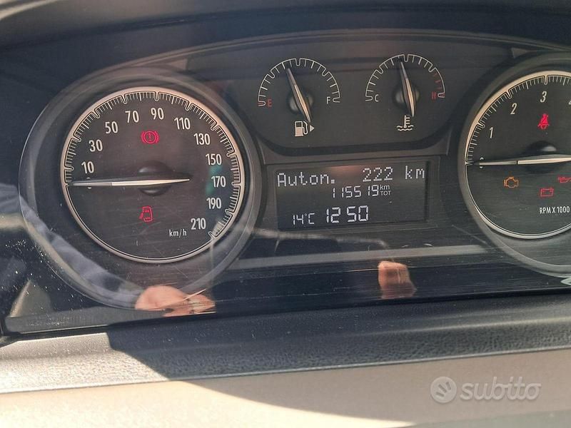 Usata Lancia Ypsilon 69 CV (50 kW) 2015 Rosso Utilitaria