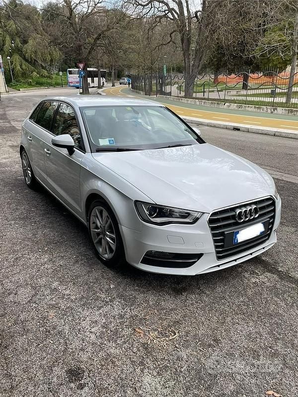 Usata Audi A3 Ambition 105 CV (77 kW) 2013 Bianco Berlina
