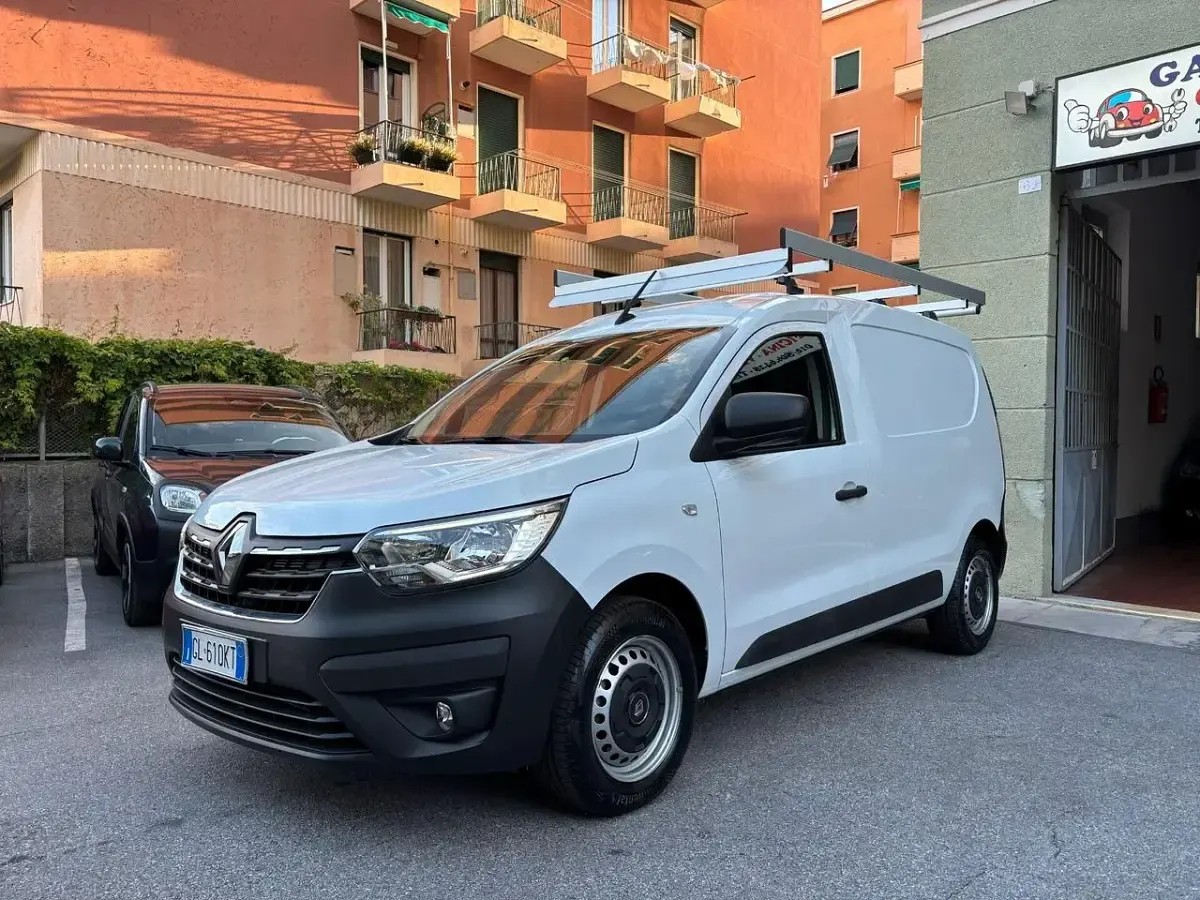 Usata Renault Express 95 CV (69 kW) 2023 Bianco Monovolume