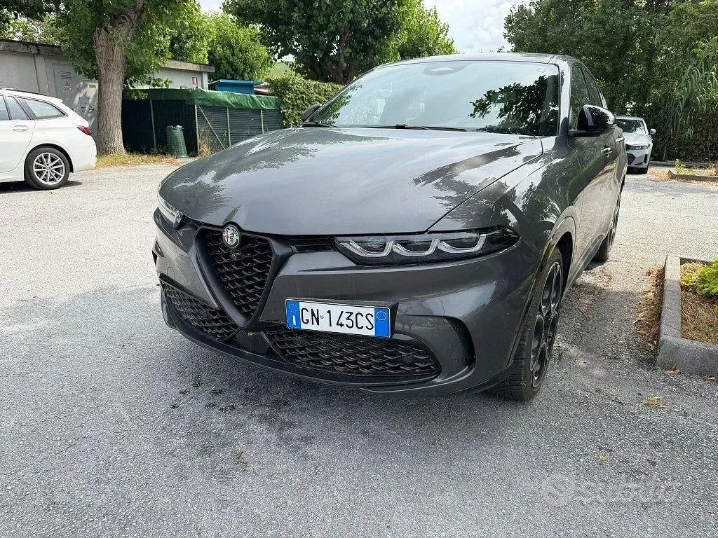 Usata Alfa Romeo Tonale Edizione Speciale 160 CV (117 kW) 2023 Grigio SUV
