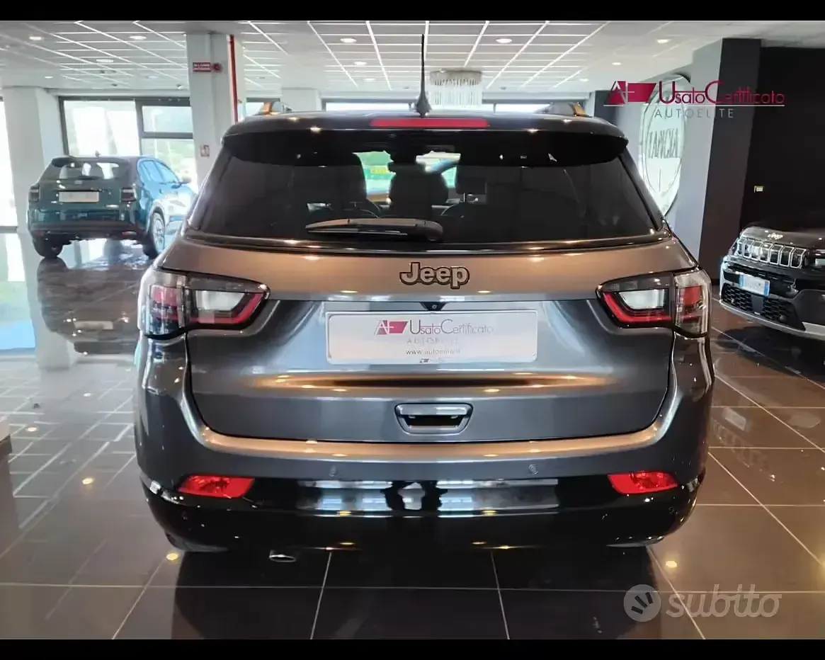Usata Jeep Compass 131 CV (96 kW) 2021 Grigio SUV