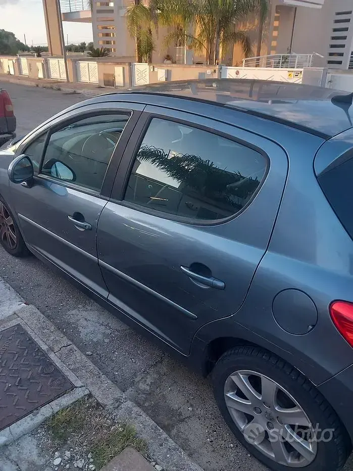 Usata Peugeot 207 93 CV (68 kW) 2007 Grigio Berlina