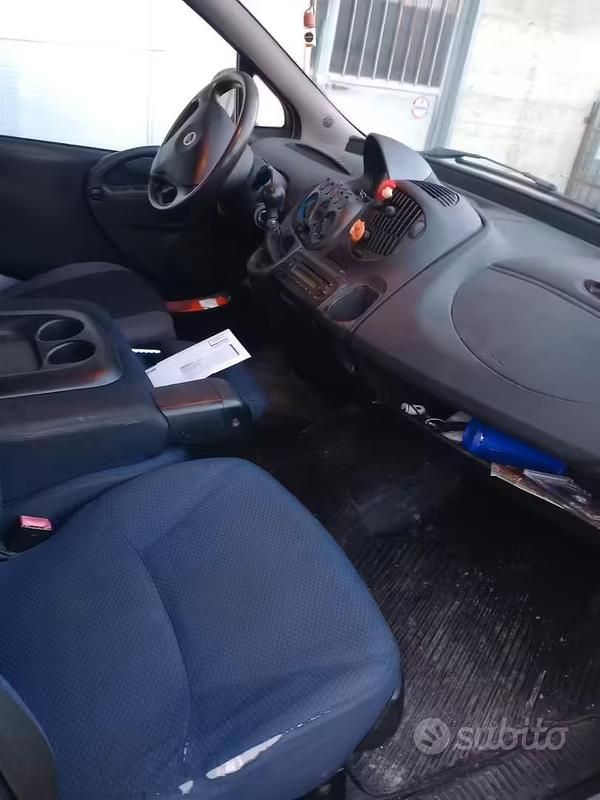 Usata Fiat Multipla 120 CV (88 kW) 2007 Monovolume