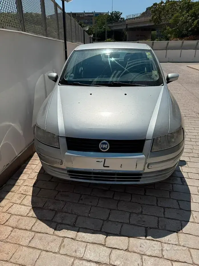 Usata Fiat Stilo 116 CV (85 kW) 2005 Grigio Berlina