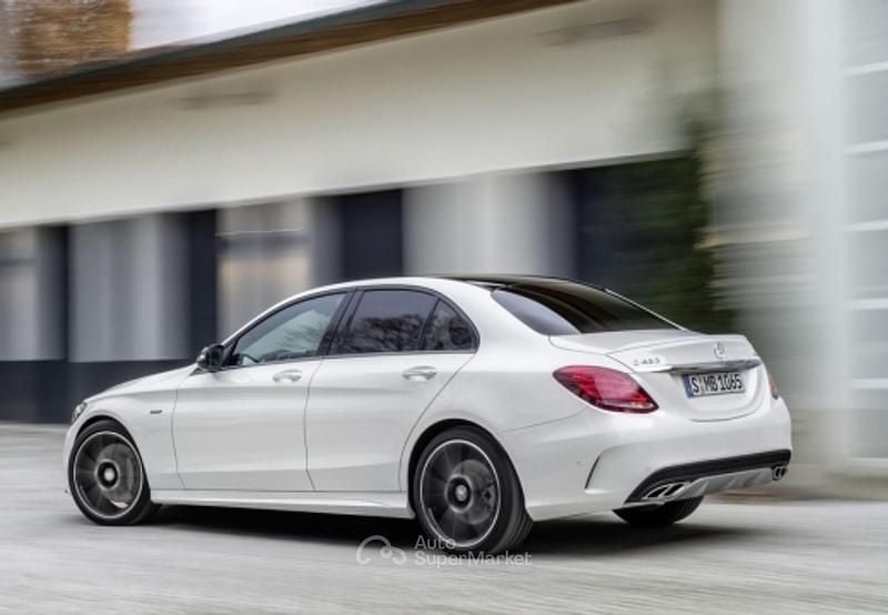 Usata Mercedes C220 Business 170 CV (125 kW) 2019 0q pure white Berlina