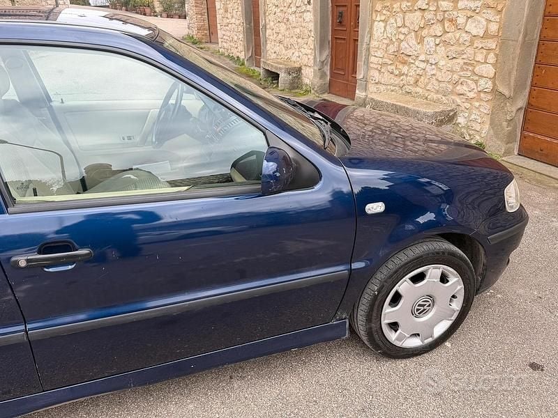 Usata VW Polo 75 CV (55 kW) 2001 Blu Berlina