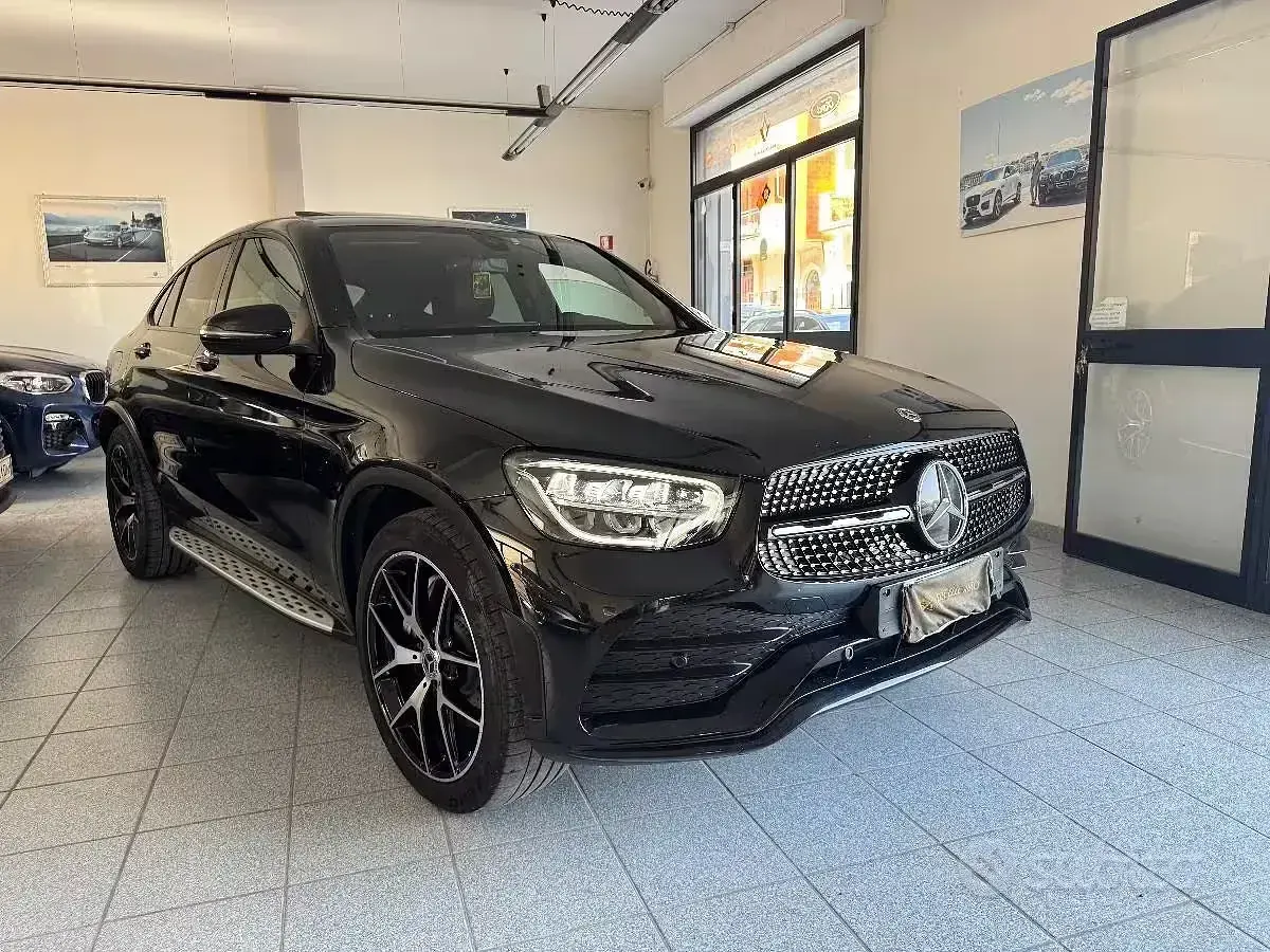 Usata Mercedes GLC220 Premium Plus 194 CV (142 kW) 2022 Nero SUV