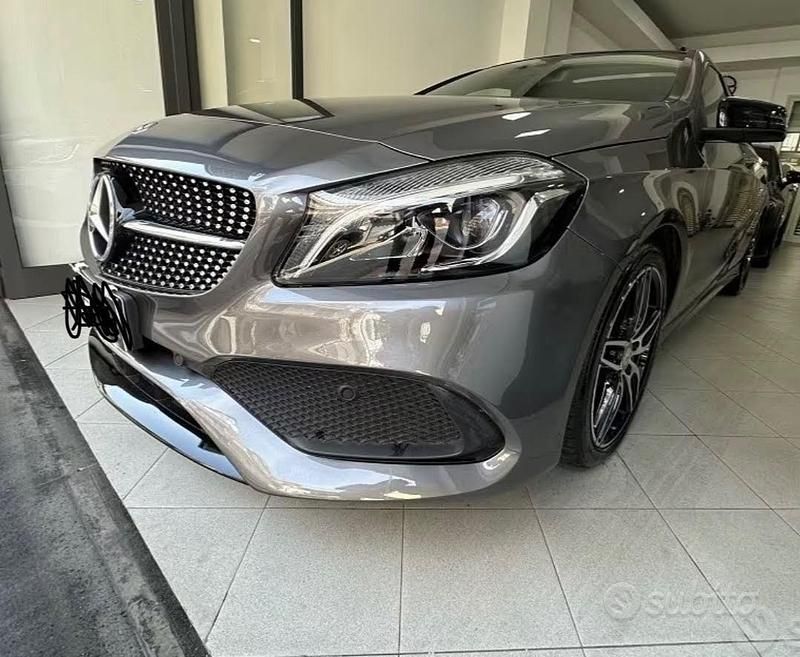 Usata Mercedes A200 Premium 136 CV (100 kW) 2016 Grigio Berlina