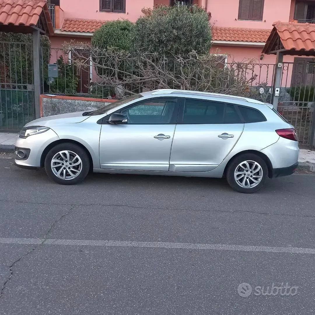 Usata Renault Mégane IV 110 CV (80 kW) 2016 Grigio Berlina