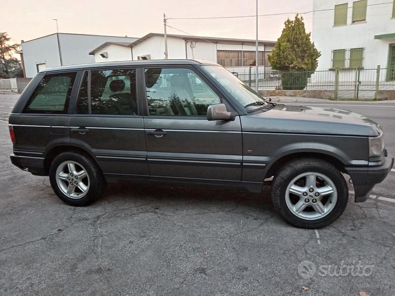 Usata Land Rover Range Rover Vogue 2001 Grigio SUV