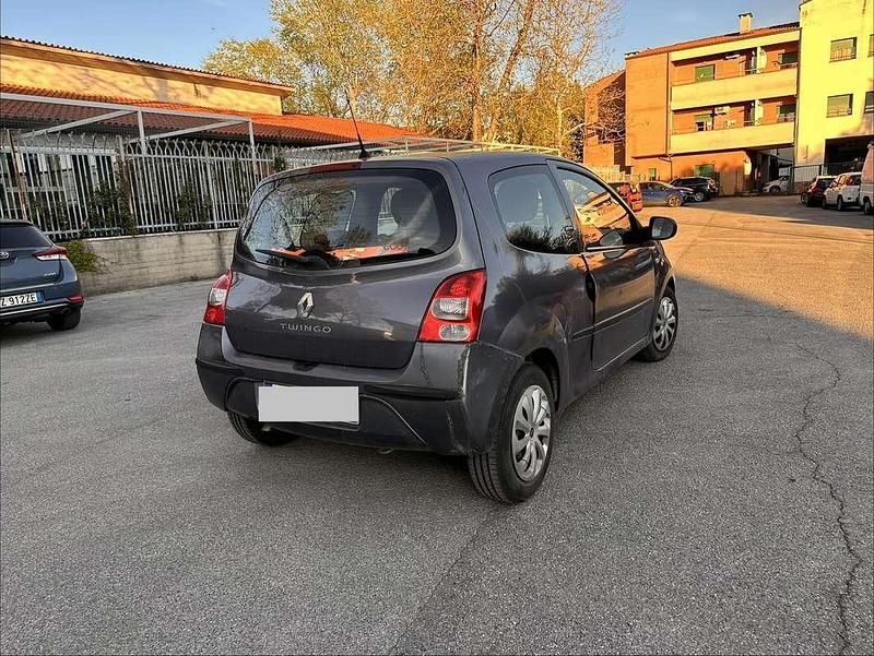 Usado Renault Twingo 76 HP (55 kW) 2011 Citadino