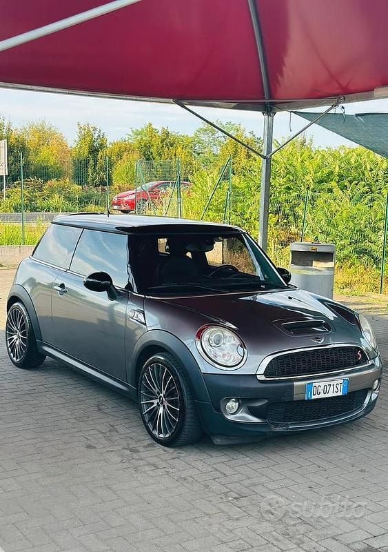 Usata Mini Cooper S 175 CV (128 kW) 2007 Grigio Utilitaria