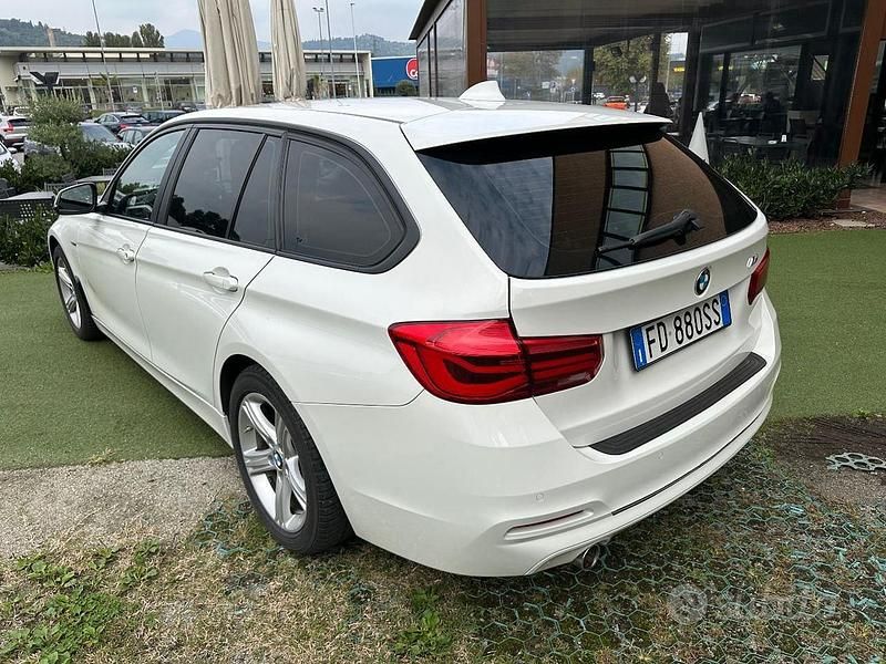 Usata BMW 316 Sport Line 116 CV (85 kW) 2016 Bianco Station wagon