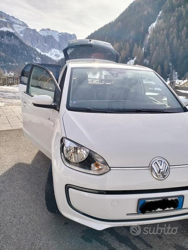 Usata VW e-up! 60 kW (82 CV) 2017 Utilitaria