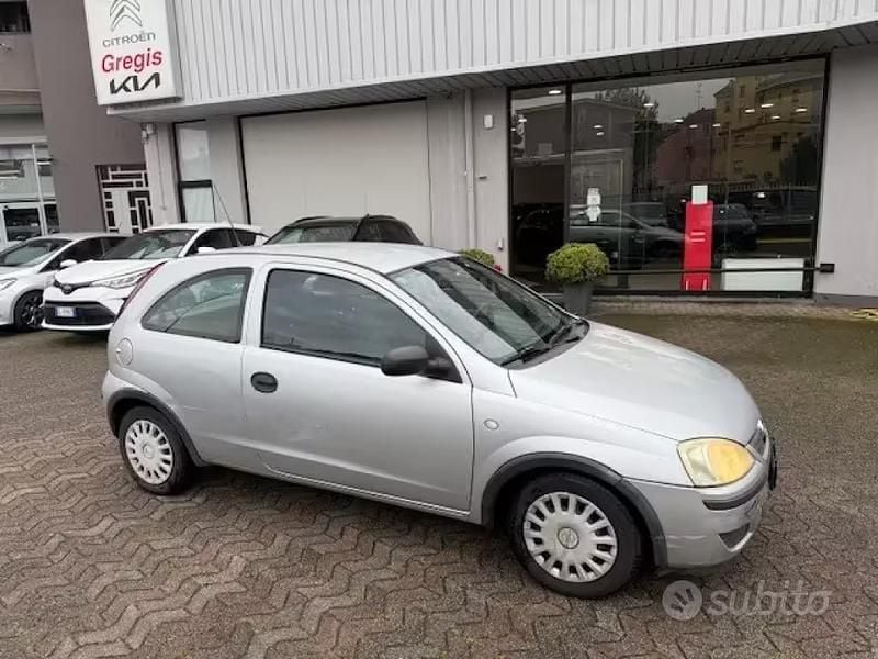 Occasion Opel Corsa 65 ch (47 kW) 2006 Gris Citadine