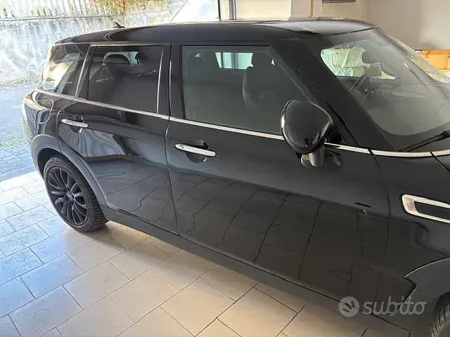 Usata Mini Clubman 150 CV (110 kW) 2018 Nero Station wagon