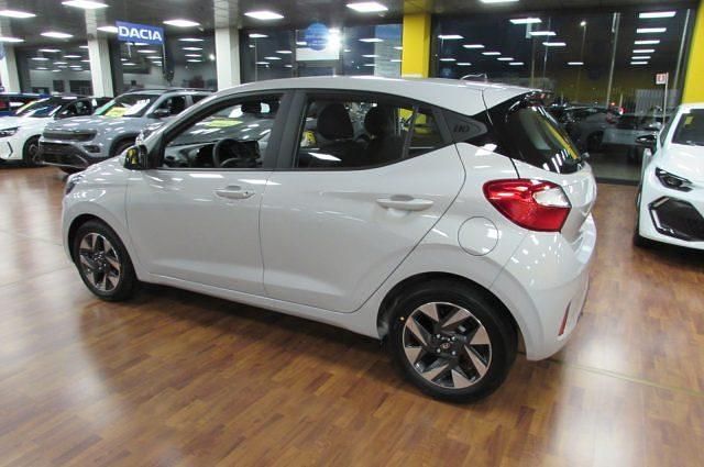 Nuova Hyundai i10 63 CV (46 kW) 2025 Grigio Utilitaria