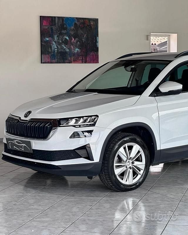 Usata Skoda Karoq Executive 116 CV (85 kW) 2022 Bianco SUV