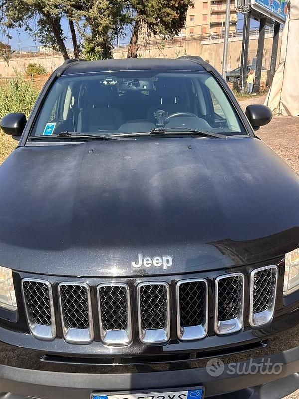Nero Usata 2011 Jeep Compass SUV | 4950 € (Ottimo prezzo) - Immagine 1/4