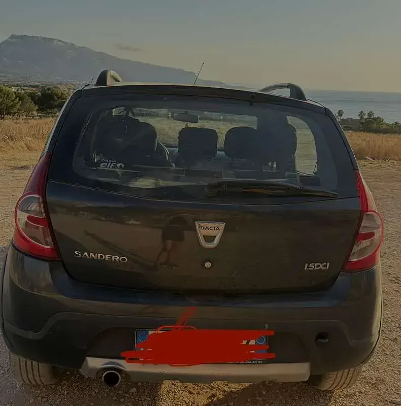 Usata Dacia Sandero Stepway 90 CV (66 kW) 2012 Berlina