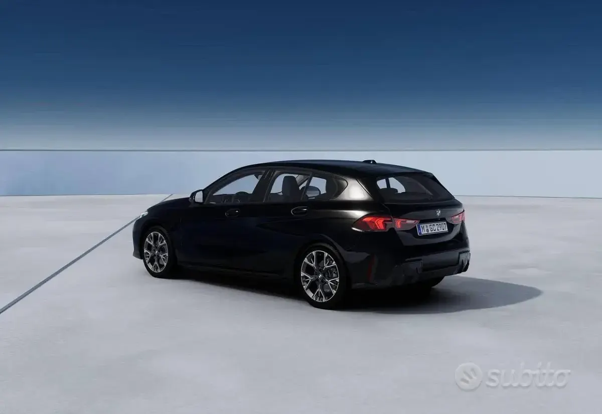 Nuova BMW 116 M Sport 122 CV (89 kW) 2026 Nero Utilitaria