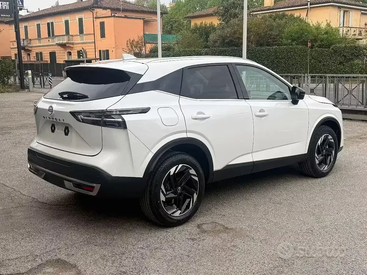 Nowe Nissan Qashqai N-Connecta 158 KM (116 kW) 2026 Biały SUV