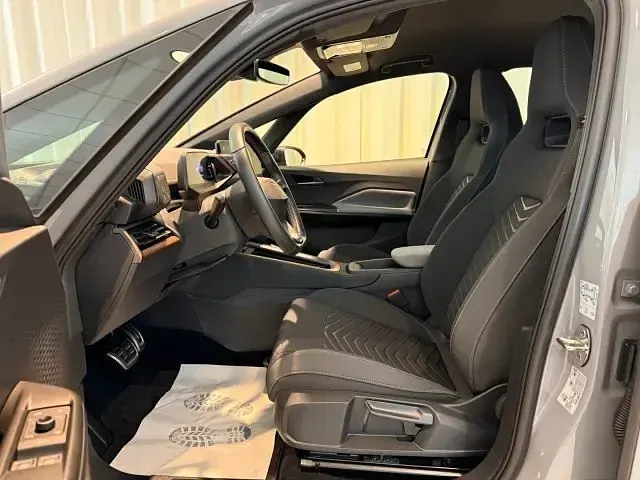 Usata Cupra Born 150 kW (204 CV) 2024 Grigio Utilitaria