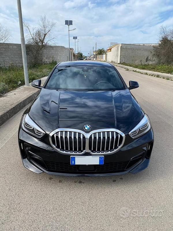 Usata BMW 116 M Sport 116 CV (85 kW) 2020 Nero Utilitaria