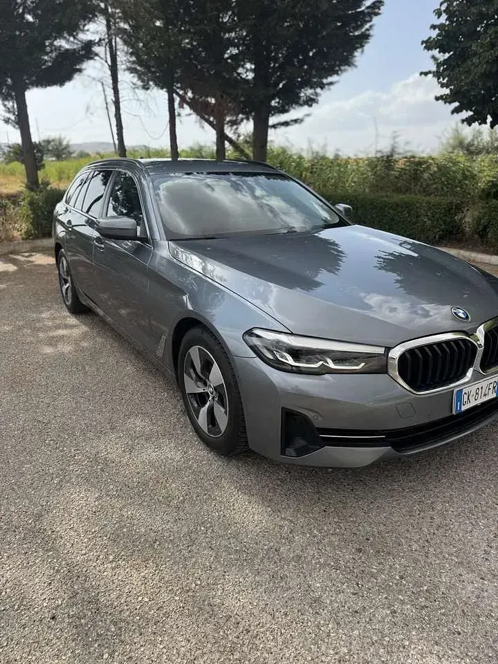 Usata BMW 520 190 CV (139 kW) 2022 Grigio Berlina