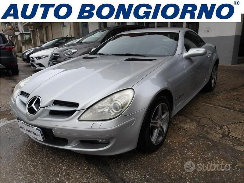 Usata Mercedes SLK200 163 CV (119 kW) 2005 Marrone Cabrio