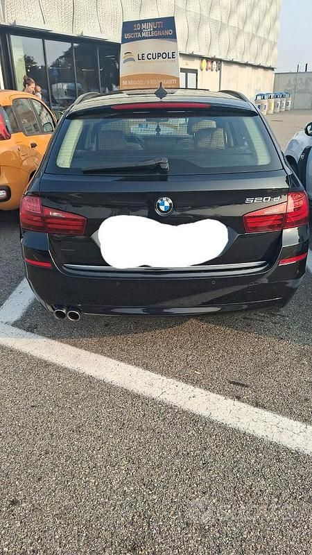 Usata BMW 520 Luxury Line 113 CV (83 kW) 2013 Nero Berlina