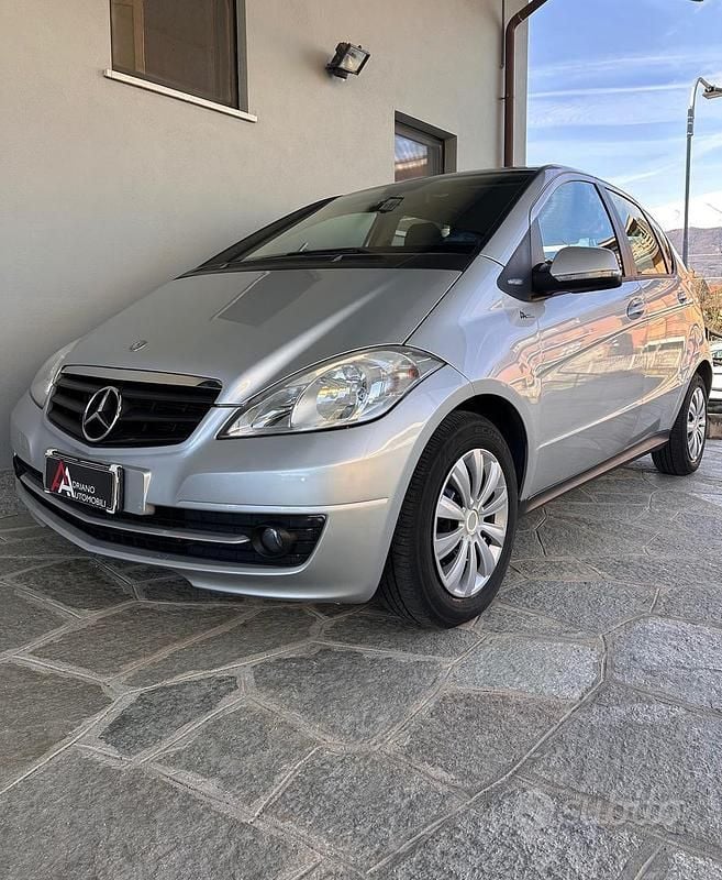 Usata Mercedes A160 Executive 95 CV (69 kW) 2010 Grigio Berlina