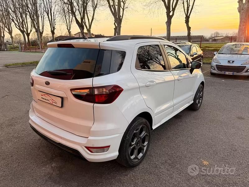Usado Ford Ecosport ST 125 HP (91 kW) 2022 Branco SUV