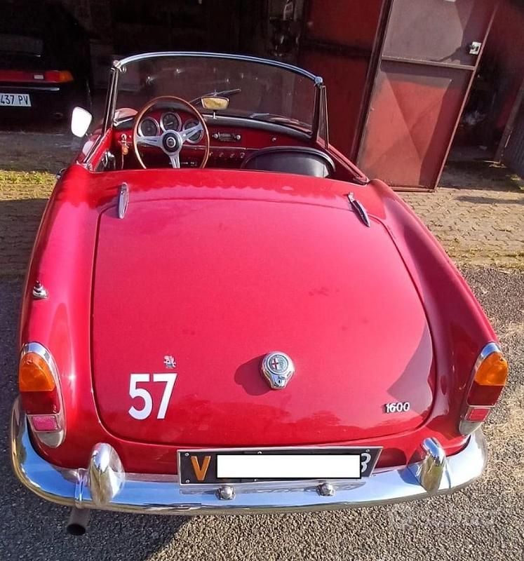 Käytetty Alfa Romeo Giulia Spider 90 HP (66 kW) 1960 Punainen Avoauto