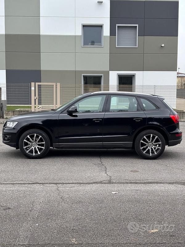 Usata Audi Q5 170 CV (125 kW) 2009 Nero SUV