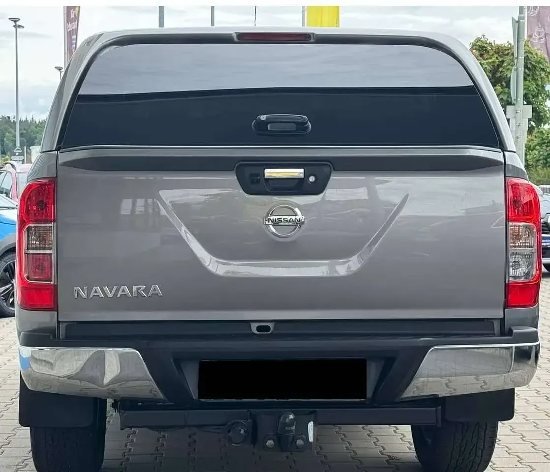 Usata Nissan Navara Tekna 190 CV (139 kW) 2018 Grigio Pick-up