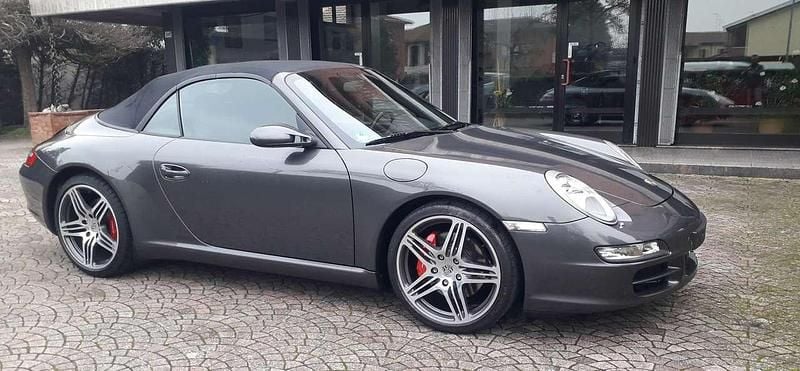 Usata Porsche 997 355 CV (261 kW) 2006 Schiefer grau Cabrio