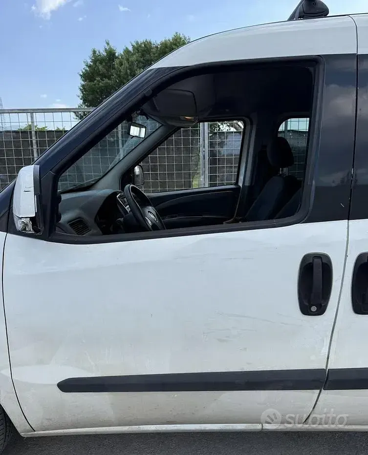 Usata Fiat Doblò 105 CV (77 kW) 2013 Monovolume