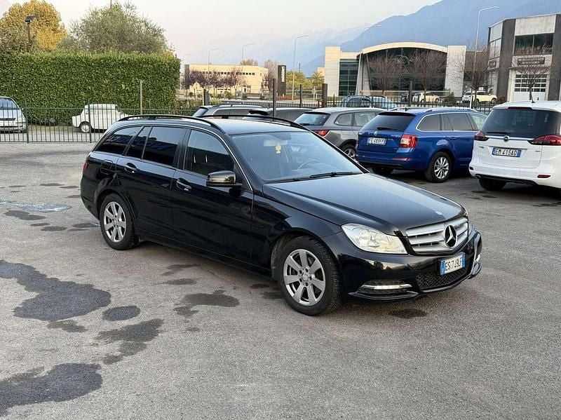 Usata Mercedes C180 Avantgarde 120 CV (88 kW) 2013 Nero Station wagon